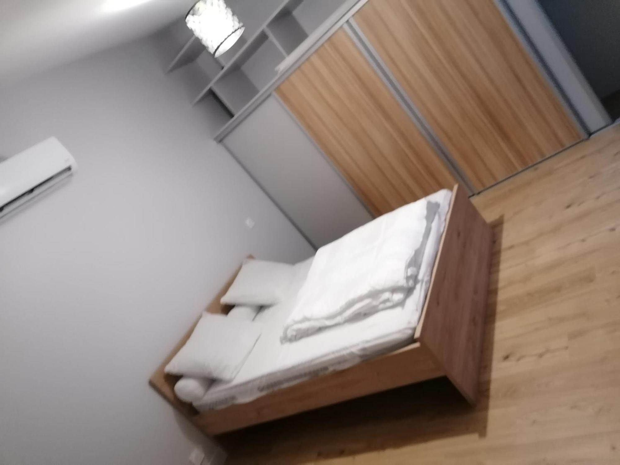 Appartement En Plein Coeur De Contres Le Controis-en-Sologne Exterior foto